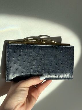 Vintage Ostrich Leather Wallet – Navy Blue with Gold Clasp